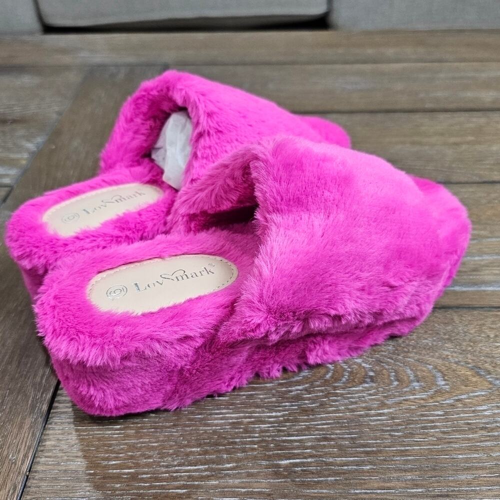 Lov Mark "The Jasmin Slipper"